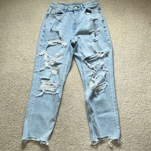 American Eagle Curvy Mom Jean size 2 Short
